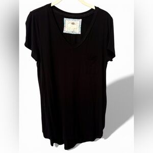 Cupio Top Shirt Black V-Neck Short Sleeve Tee Size Medium